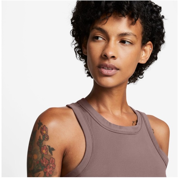 Nike Women's One Fitted Dri-FIT
Cropped Tank Top - Picture 2 of 3